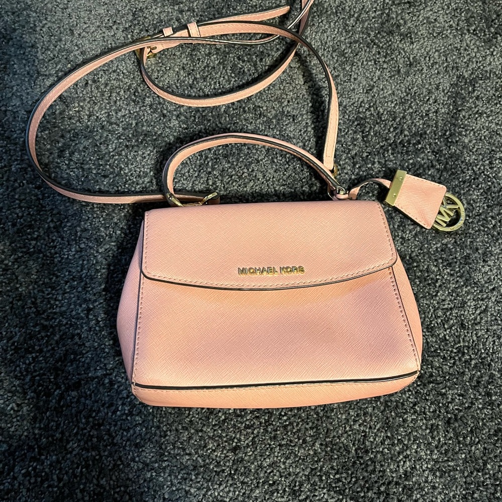 Small pink Michael Kors purse